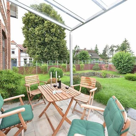 Kanalvilla - Urlaub Am Nord-Ostseekanal - Zwei Ferienwohnungen Im Angebot- Eine Im Dachgeschoss Und Eine Wohnung Mit Garten Sehestedt  المظهر الخارجي الصورة